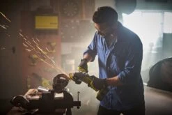 Ryobi R18AG7-0 ONE+ 18V Li-Ion Accu Haakse Slijper Body - 125mm - Koolborstelloos - 5133002852 9 Ryobi R18AG7-0 ONE+ 18V Li-Ion Accu Haakse Slijper Body - 125mm - Koolborstelloos - 5133002852 -WIHA Winkel 27529fb6346eeb6fa11bc46282b420ca